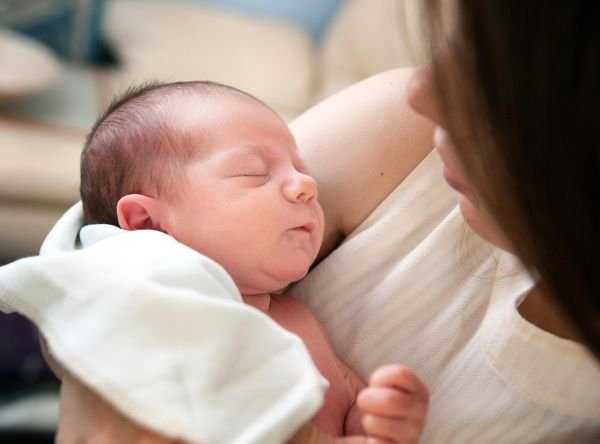 Sommeil du bébé ? Oui mais qu’en est-il du sommeil de la maman en Post-Partum